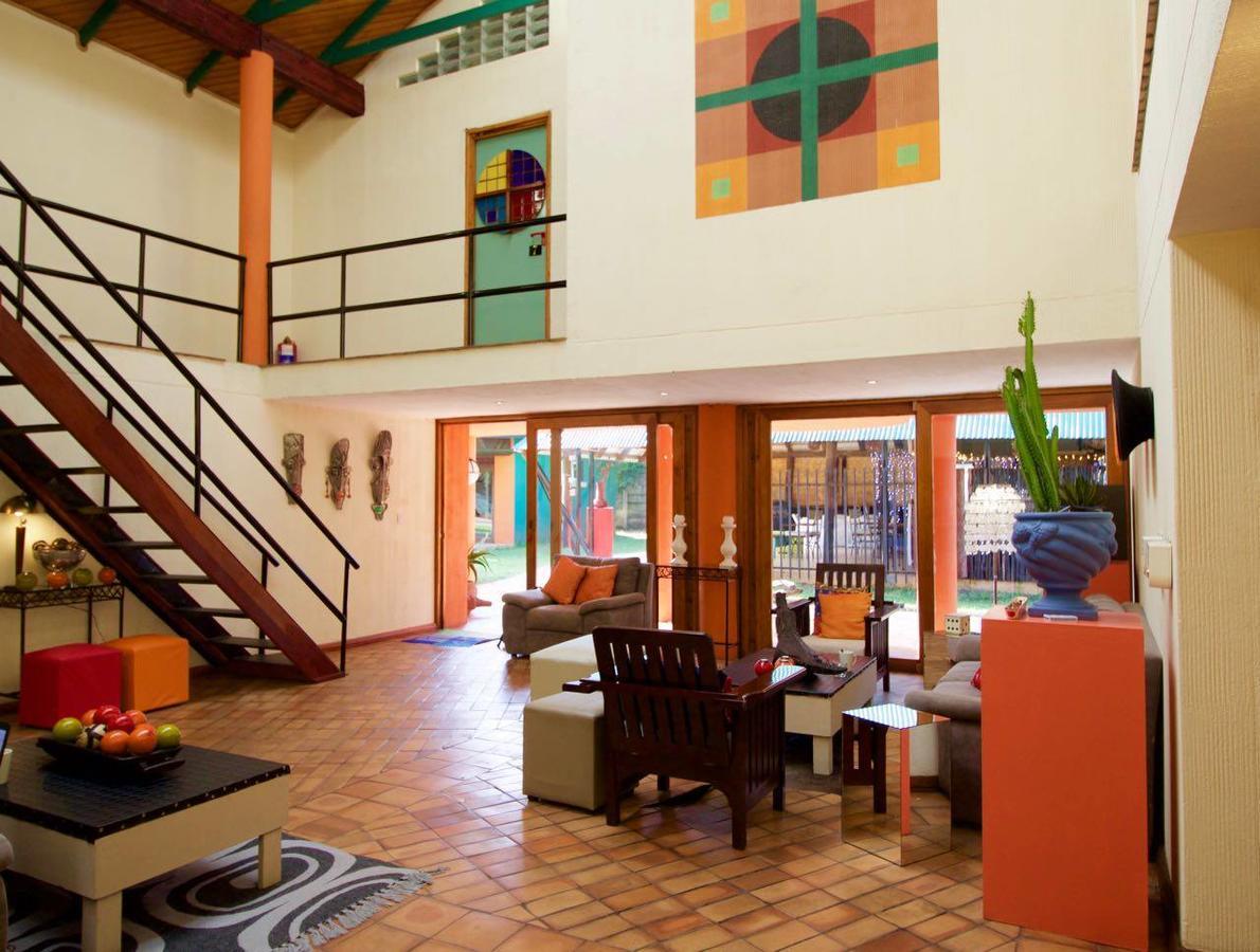 Flatdog Lodge Victoria Falls Extérieur photo