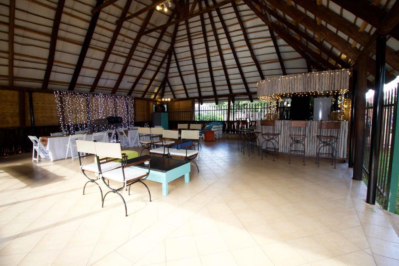 Flatdog Lodge Victoria Falls Extérieur photo
